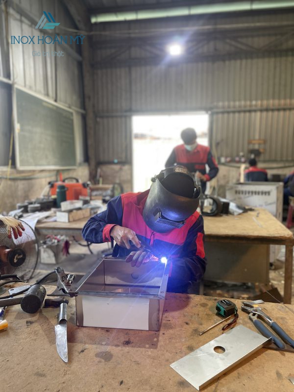 Công Ty Cổ Phần Sản Xuất Inox Hoàn Mỹ